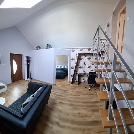 Portowa 7 アパート